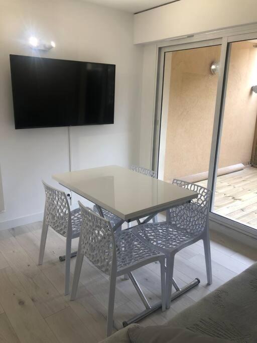 Studio 25M2 Hyeres Plages Exterior foto